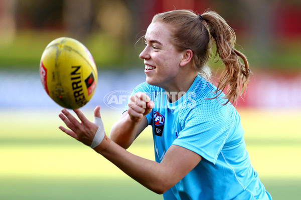 AFLW 2022 S7 Training - North Melbourne 171122 - A-582497