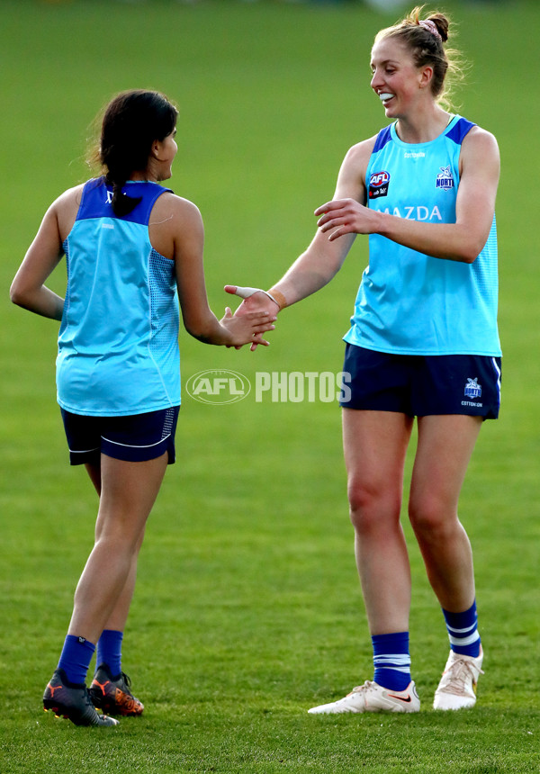 AFLW 2022 S7 Training - North Melbourne 171122 - A-582538