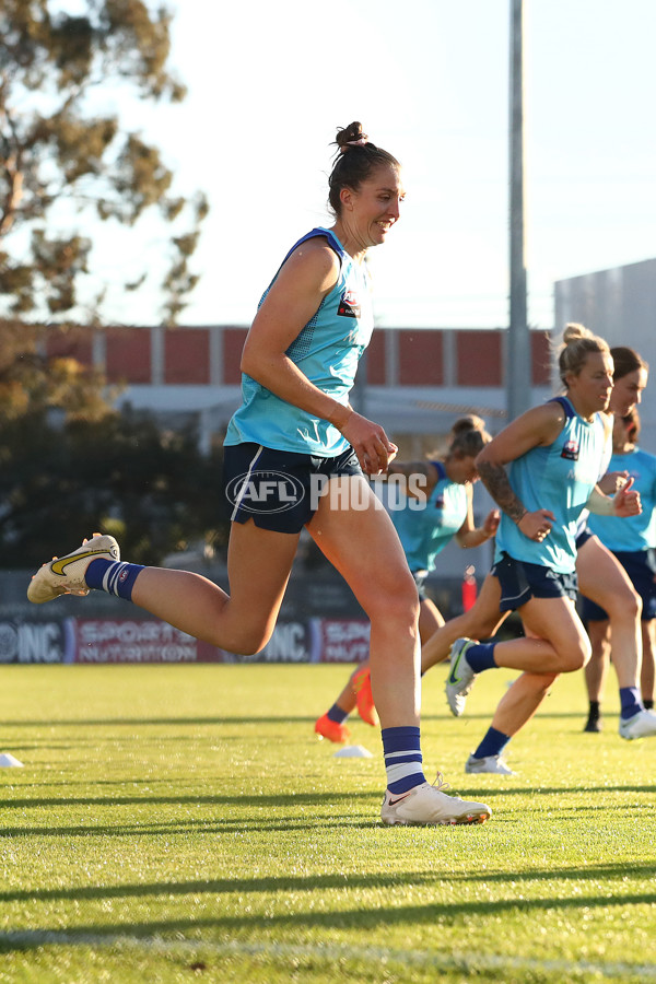 AFLW 2022 S7 Training - North Melbourne 171122 - A-582545