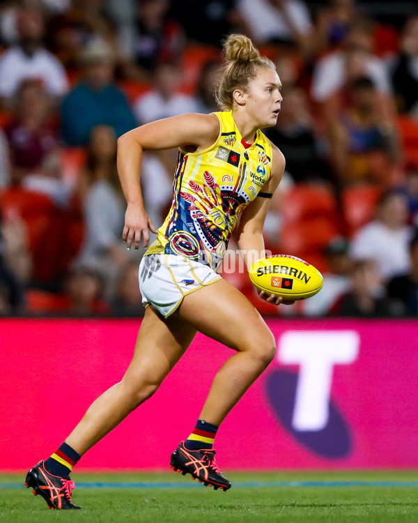 AFLW 2022 S7 First Preliminary Final - Brisbane v Adelaide - A-588926