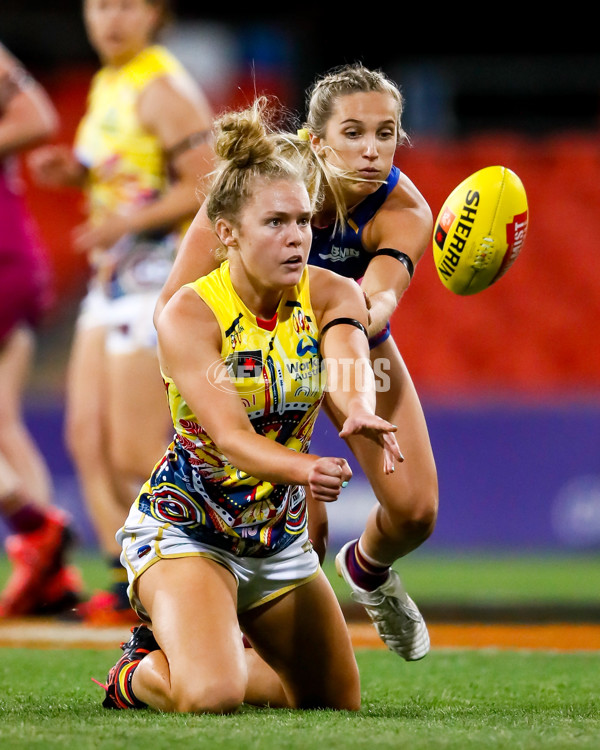 AFLW 2022 S7 First Preliminary Final - Brisbane v Adelaide - A-590669