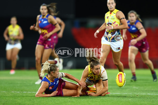 AFLW 2022 S7 First Preliminary Final - Brisbane v Adelaide - A-591469