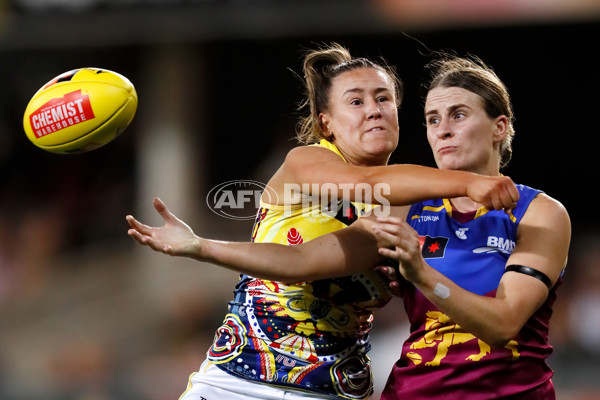 AFLW 2022 S7 First Preliminary Final - Brisbane v Adelaide - A-596766