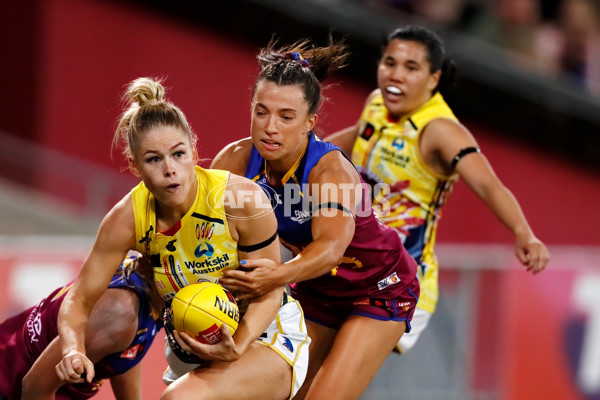 AFLW 2022 S7 First Preliminary Final - Brisbane v Adelaide - A-596774