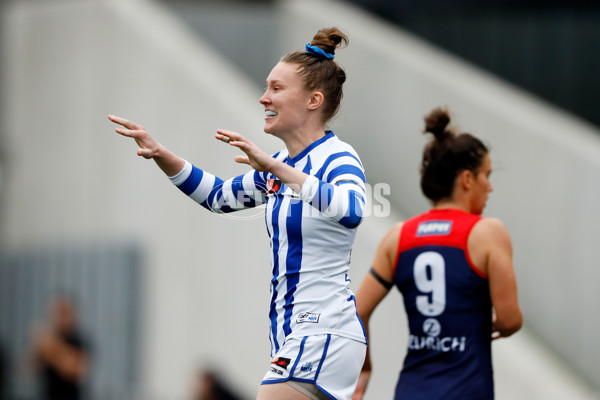 AFLW 2022 S7 Second Preliminary Final - Melbourne v North Melbourne - A-600046