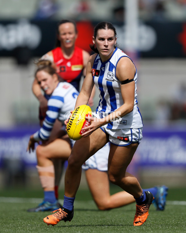 AFLW 2022 S7 Second Preliminary Final - Melbourne v North Melbourne - A-602273