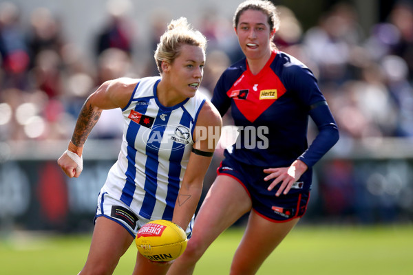 AFLW 2022 S7 Second Preliminary Final - Melbourne v North Melbourne - A-602297