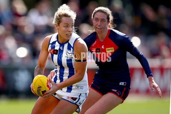 AFLW 2022 S7 Second Preliminary Final - Melbourne v North Melbourne - A-602790