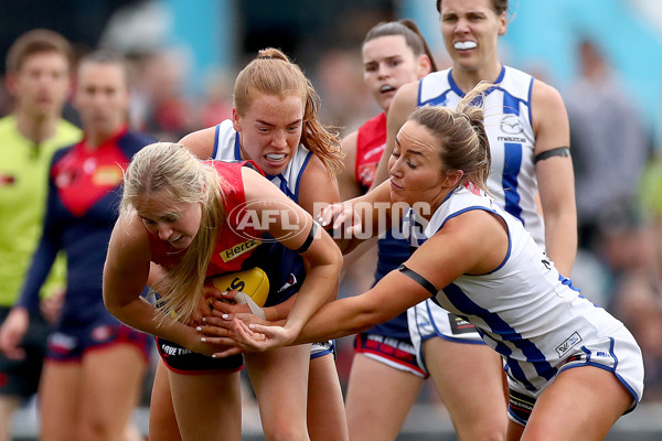 AFLW 2022 S7 Second Preliminary Final - Melbourne v North Melbourne - A-605283