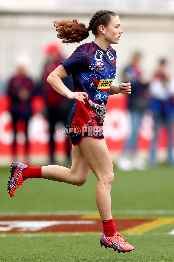 AFLW 2022 S7 Second Preliminary Final - Melbourne v North Melbourne - A-605290