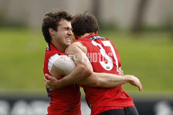 AFL 2022 Training - Essendon 211122 - A-614454