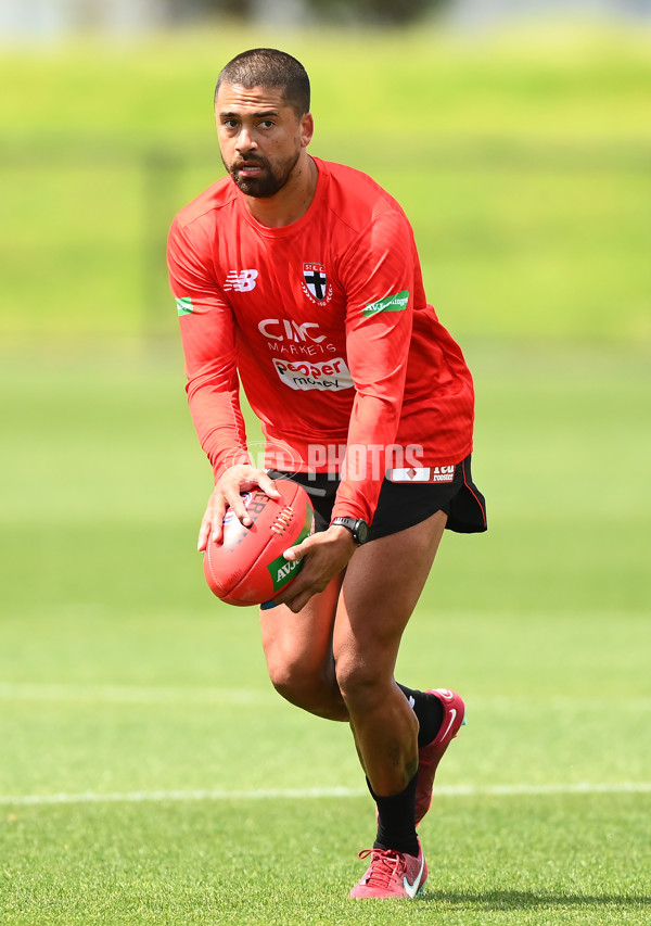 AFL 2022 Training - St Kilda 211122 - A-618393