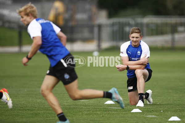 AFL 2022 Training - North Melbourne 211122 - A-621462