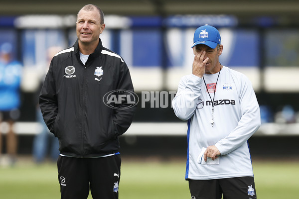 AFL 2022 Training - North Melbourne 211122 - A-621533