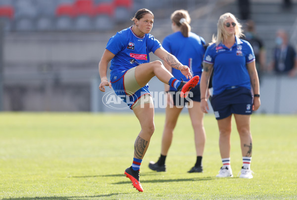 AFLW 2022 Round 10 - Western Bulldogs v Fremantle - A-653640