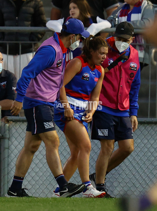 AFLW 2022 Round 10 - Western Bulldogs v Fremantle - A-654753