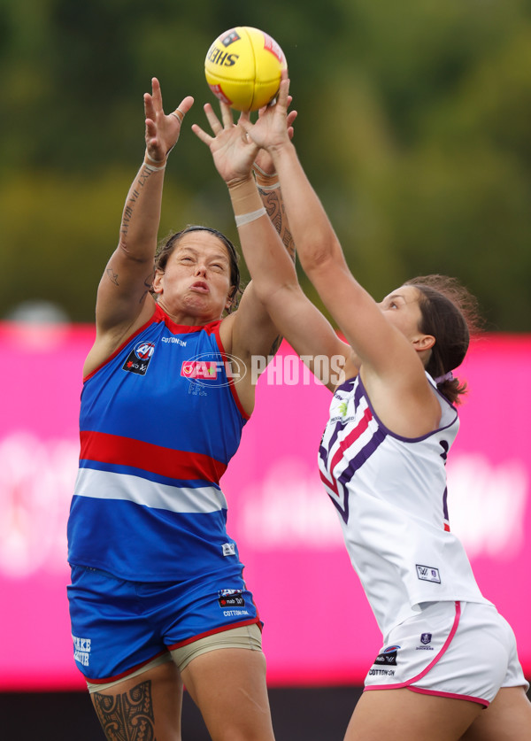 AFLW 2022 Round 10 - Western Bulldogs v Fremantle - A-654761