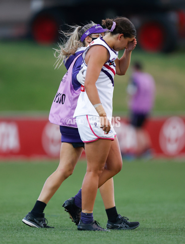 AFLW 2022 Round 10 - Western Bulldogs v Fremantle - A-654776