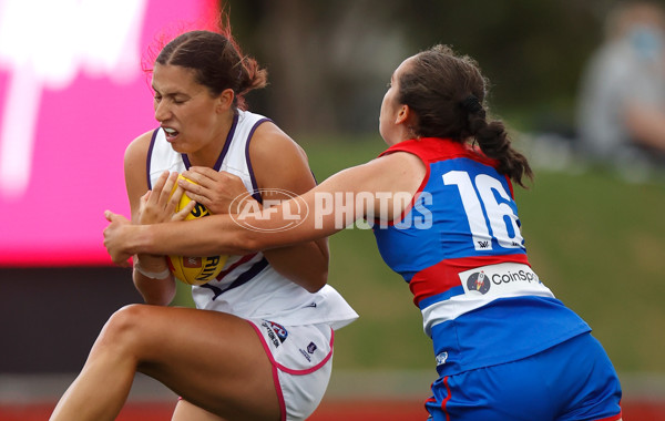 AFLW 2022 Round 10 - Western Bulldogs v Fremantle - A-657317