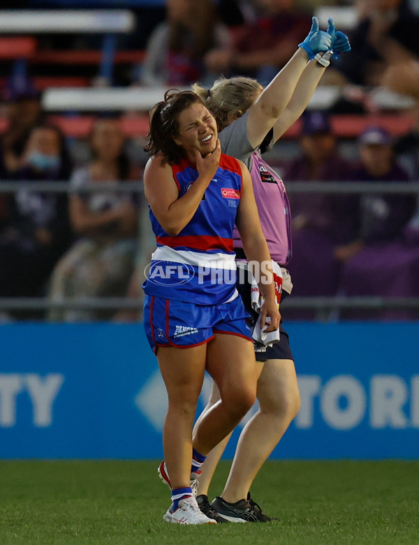 AFLW 2022 Round 10 - Western Bulldogs v Fremantle - A-657339