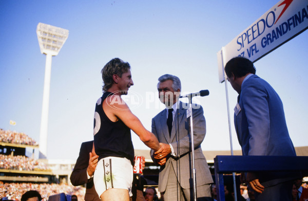 VFL 1987 Grand Final - Carlton v Hawthorn - 26879