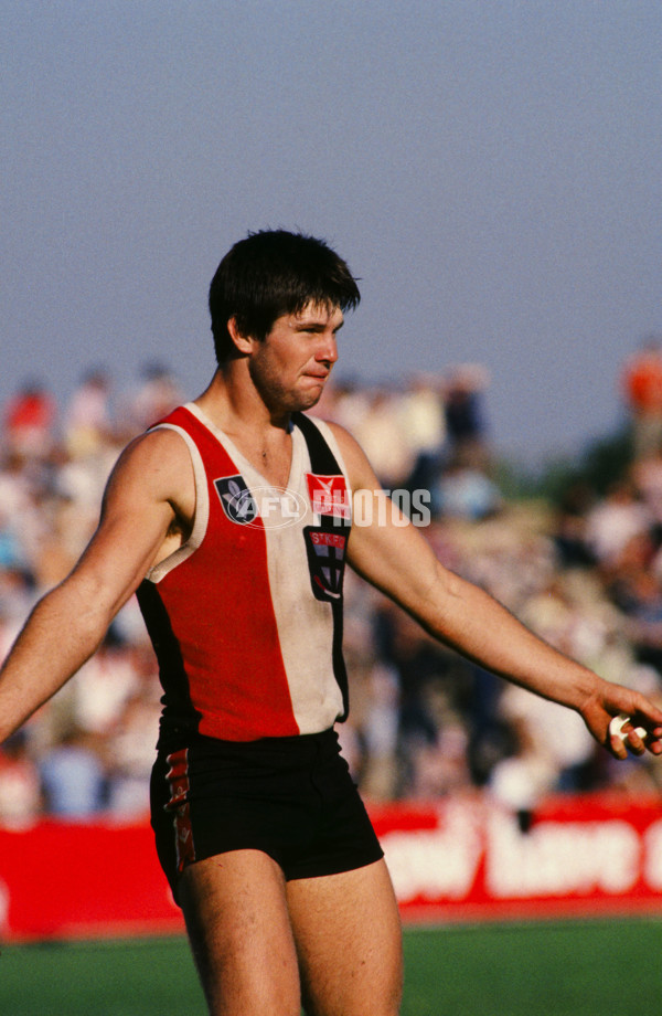 VFL 1980's - St Kilda Saints - 27628