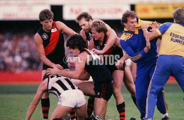 VFL 1989 - Collingwood v Essendon - 28597