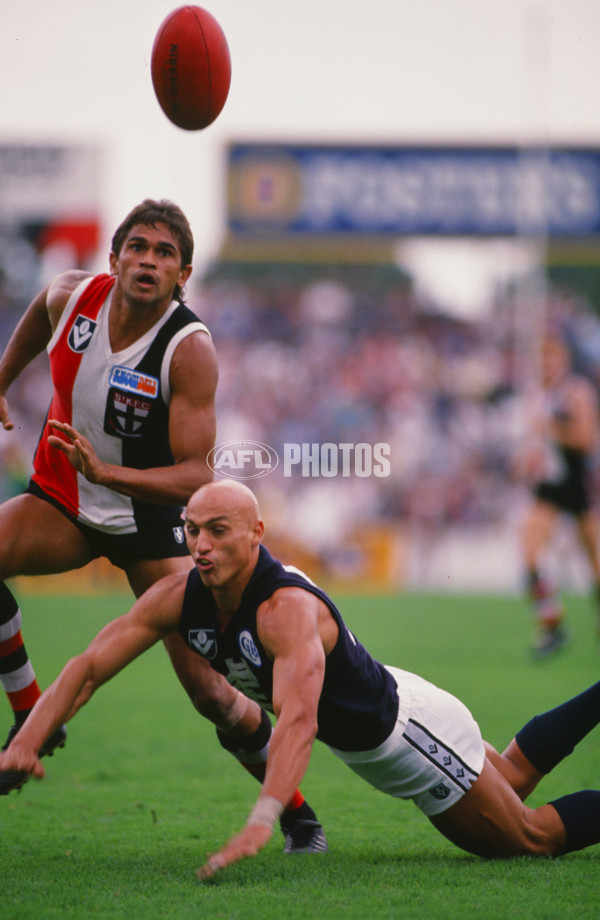 VFL 1988 - St Kilda v Carlton - 27554