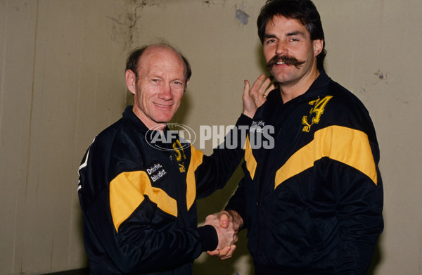 VFL 1980's - Richmond Tigers - 30061