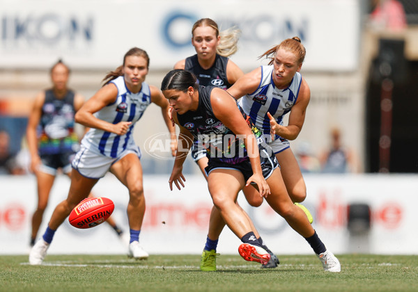 AFLW 2022 Round 04 - Carlton v North Melbourne - A-677076