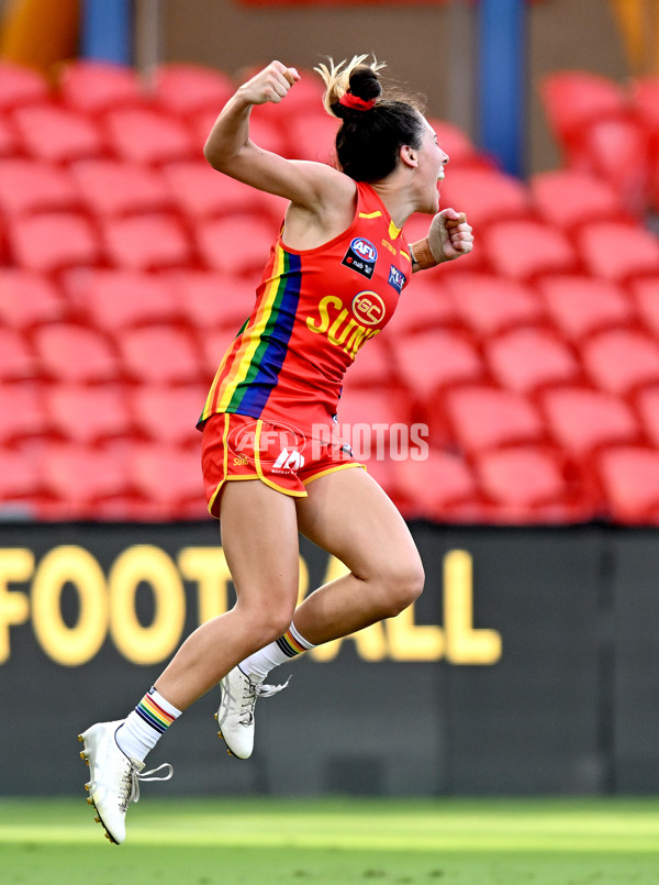 AFLW 2022 Round 04 - Gold Coast v Richmond - A-677090