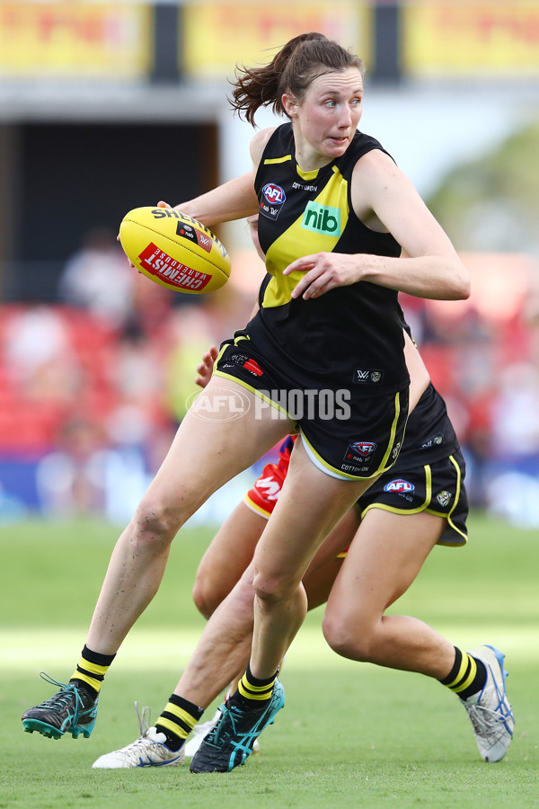 AFLW 2022 Round 04 - Gold Coast v Richmond - A-677103