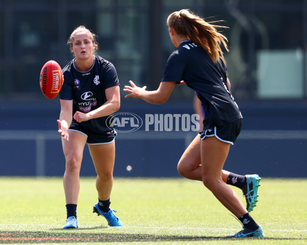 AFLW 2022 Round 04 - Carlton v North Melbourne - A-677274