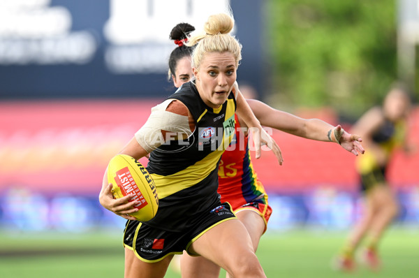 AFLW 2022 Round 04 - Gold Coast v Richmond - A-679029