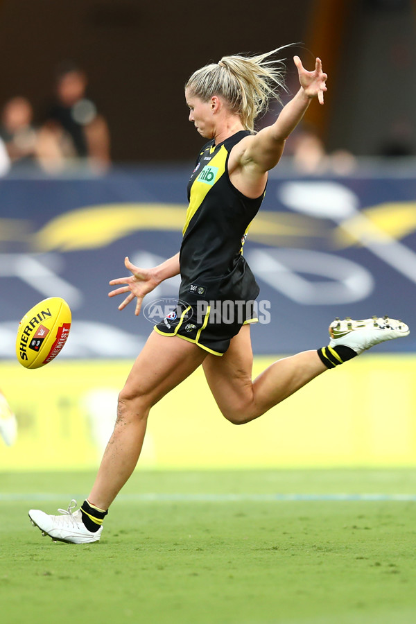 AFLW 2022 Round 04 - Gold Coast v Richmond - A-679036