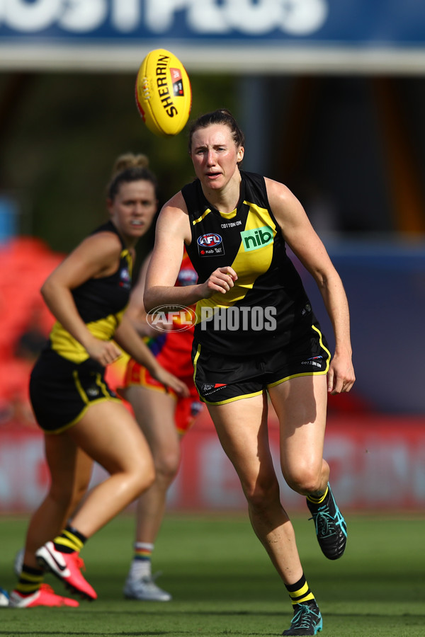 AFLW 2022 Round 04 - Gold Coast v Richmond - A-679361