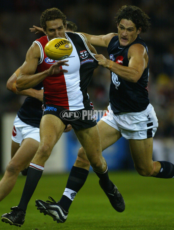 AFL 2002 Rd 1 - St Kilda v Carlton - 135197