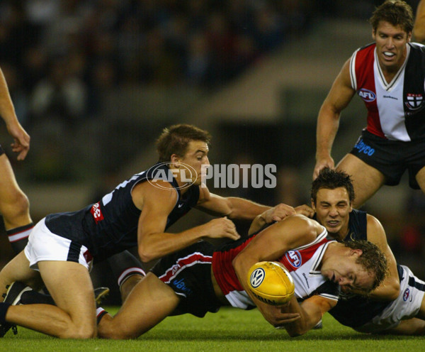 AFL 2002 Rd 1 - St Kilda v Carlton - 135200