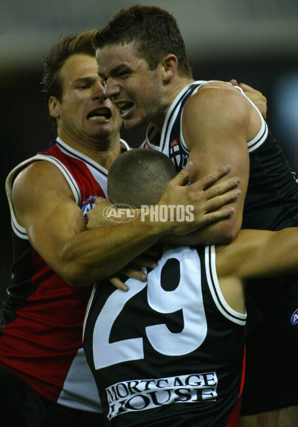 AFL 2002 Rd 1 - St Kilda v Carlton - 135205