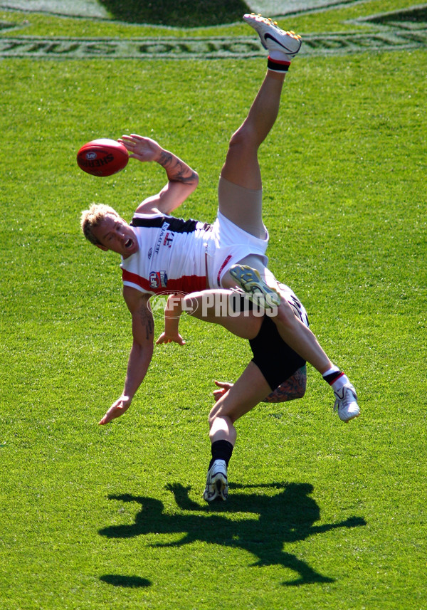 AFL 2010 Toyota Grand Final Replay - Collingwood v St Kilda - 219497