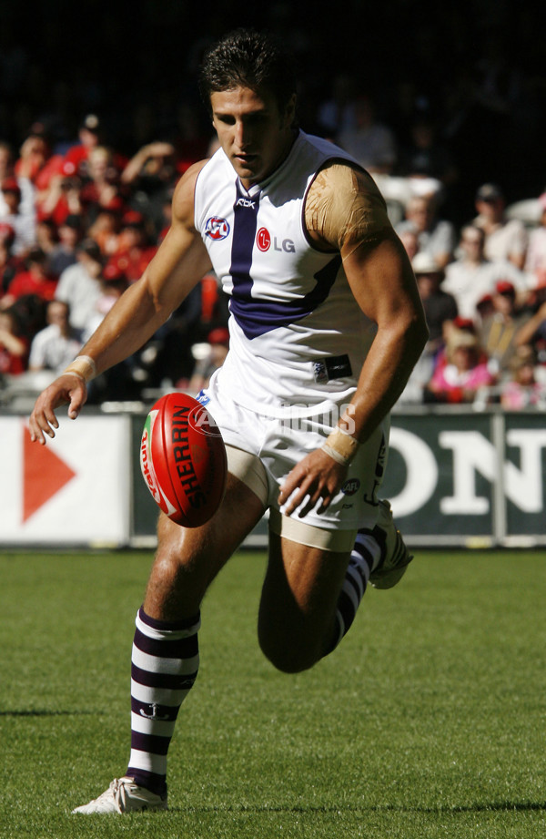 AFL Round 2 - Essendon v Fremantle - 4213