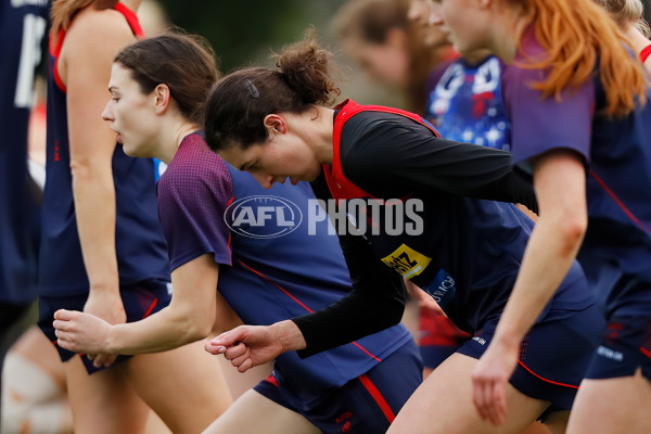 AFLW 2022 S7 Training - Melbourne 241122 - A-757292