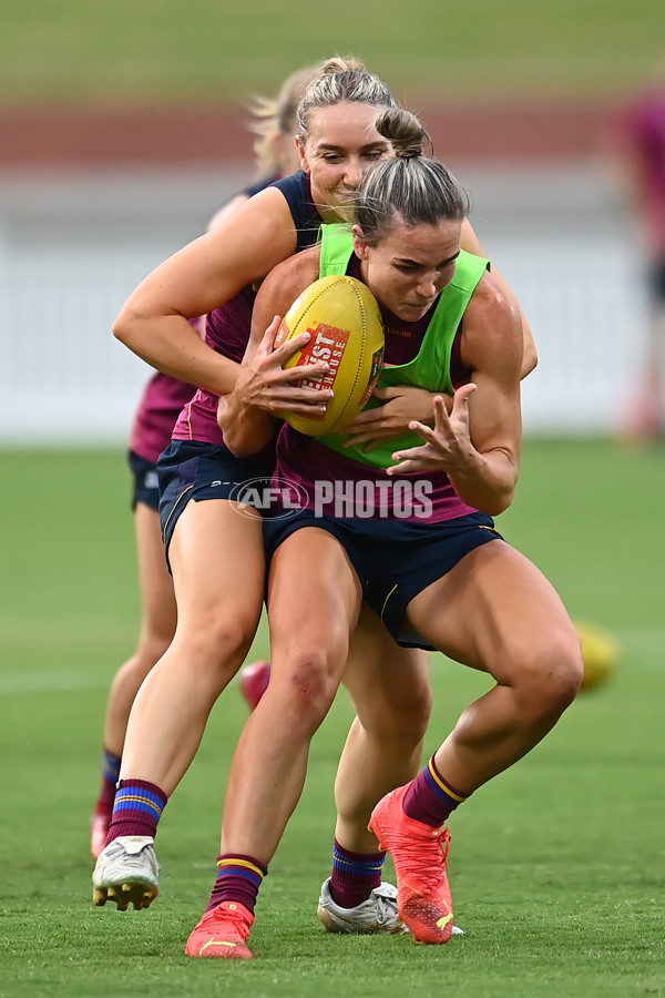 AFLW 2022 S7 Training - Brisbane Lions 241122 - A-779213