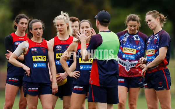 AFLW 2022 S7 Training - Melbourne 241122 - A-779333