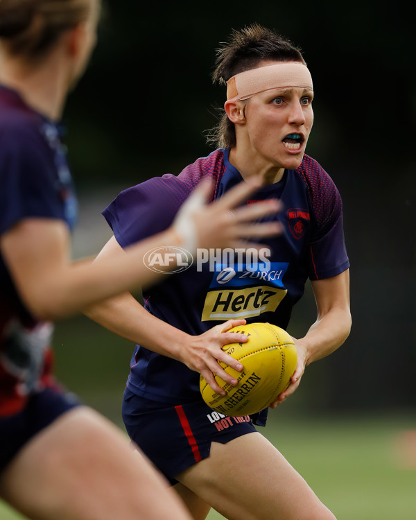 AFLW 2022 S7 Training - Melbourne 241122 - A-779346