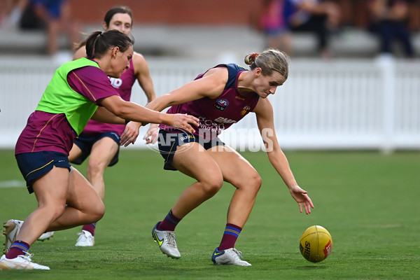 AFLW 2022 S7 Training - Brisbane Lions 241122 - A-779410