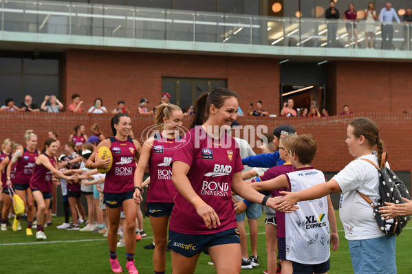 AFLW 2022 S7 Training - Brisbane Lions 241122 - A-781344