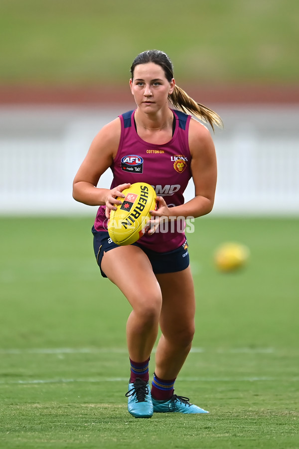 AFLW 2022 S7 Training - Brisbane Lions 241122 - A-781411