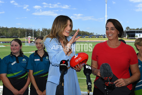 AFLW 2022 S7 Media - Grand Final Entertainment Media Opportunity - A-781429