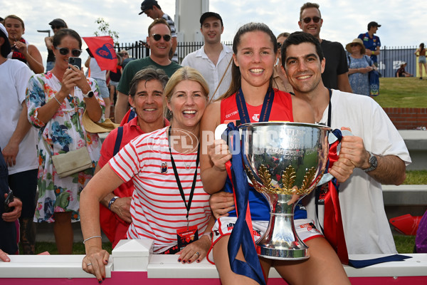 AFLW 2022 S7 Grand Final - Brisbane v Melbourne - A-793411